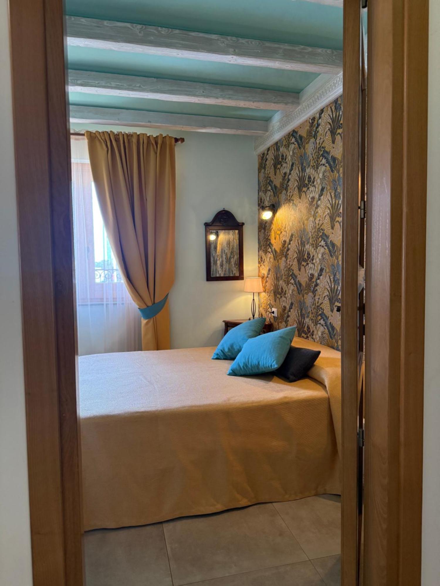 サン・ヴィート・ロ・カーポ Azule Bed & Breakfast エクステリア 写真
